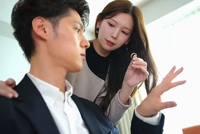 Bà xã đi đi giã ngoại, người chồng ở nhà bị nhỏ em cô vợ gạ đụ không trượt phát nào