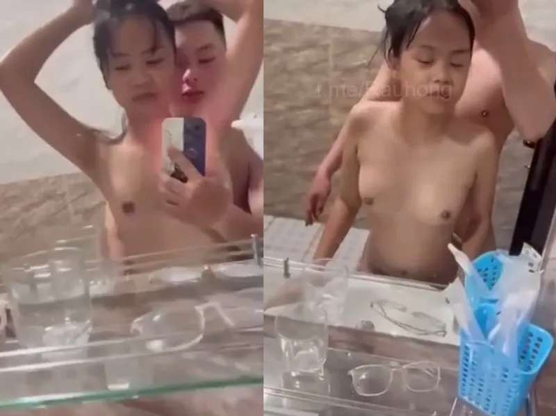 Thon gọn em cùng anh bồ nện trước gương quay kỉ niệm